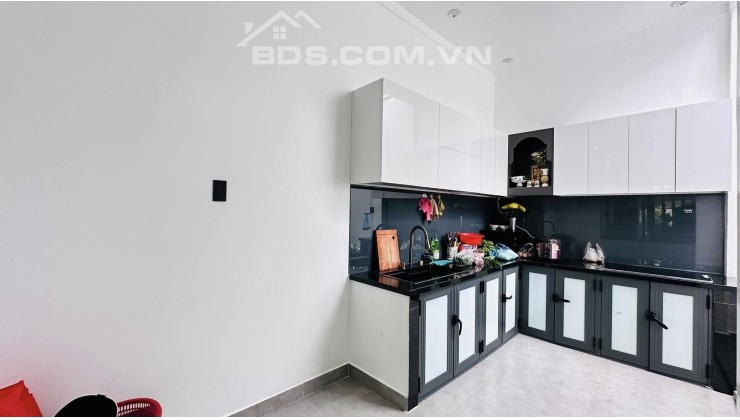 Nhà Bán 350 Lê Đức Thọ 70m2, Hẻm Xe Hơi, Ngang 5, Nhỉn 6 Tỷ